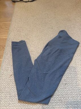 TNA High-Waisted Dark Gray Leggings